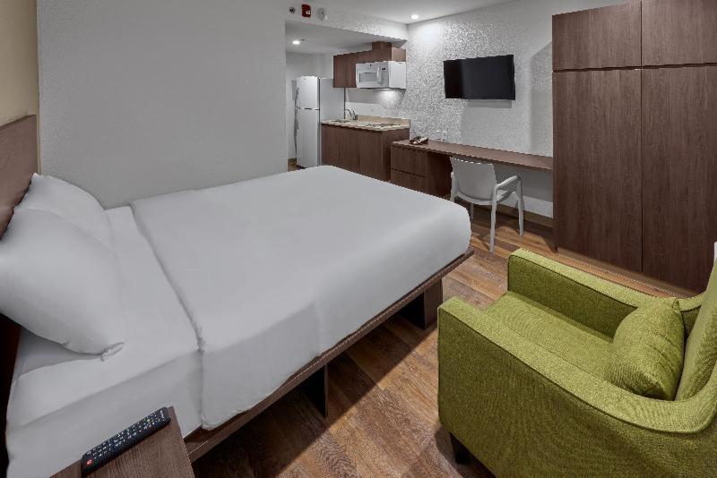 Extended Suites Saltillo Galerias ห้อง รูปภาพ